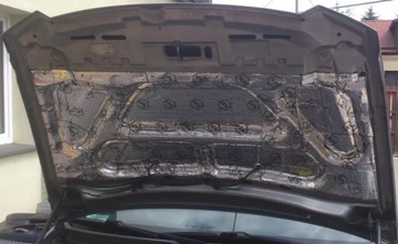 ОГНЕЗАПОРИМЫЙ ЗВУКОВОЙ ПЕННЫЙ КОВРИК ДЛЯ СВЯЗИ 15мм для моторного отсека автомобиля