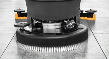 ЧИСТКА ПОЛА Промышленных машин