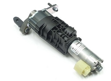 Silnik tylnej klapy lewy Audi Q7 4M SQ7 4M0827851A