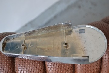 Mercedes R107 SL Передние сиденья без подголовников