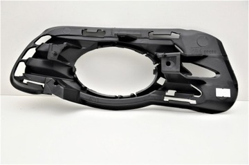 MERCEDES C TŘÍDA W204 06-13 RÁMEČEK HALOGEN LEVÝ ^