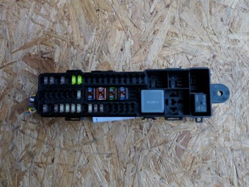 FORD KUGA MK2 LIFT 18r. SKRZYNKA BEZPIECZNIKÓW