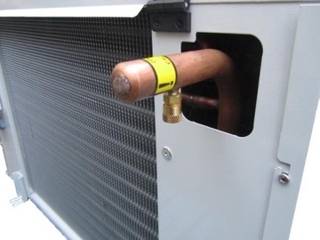 ХОЛОДИЛЬНЫЙ ИСПАРИТЕЛЬ МОЩНОСТЬЮ ОХЛАДИТЕЛЯ 2,7 кВт, НАГРЕВАТЕЛИ