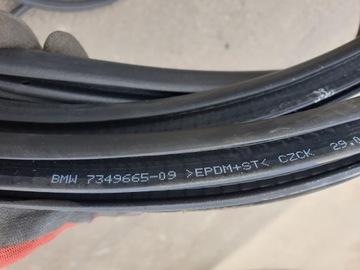 BMW X1 F48 USZCZELKA DRZWI GUMA TYLNA PRAWA LEWA