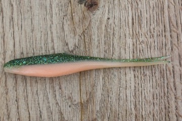 GUMA REALISTIC SHAD MATUSIAK KIEŁB 8cm nr 025 Jaskółka