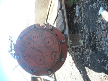 Мостовой подъемник CARRARO Manitou