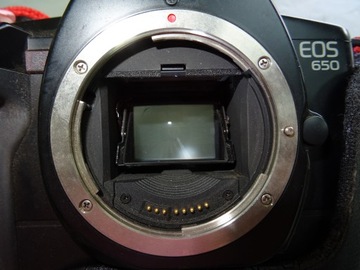 ЗЕРКАЛЬНАЯ КАМЕРА CANON EOS 650