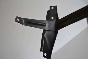 Fiat 125p Кронштейн глушителя самолета