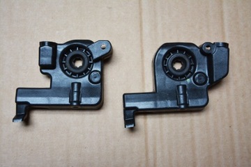 215143071R 215144561R SMART 453 DRŽÁKY CHLADIČ