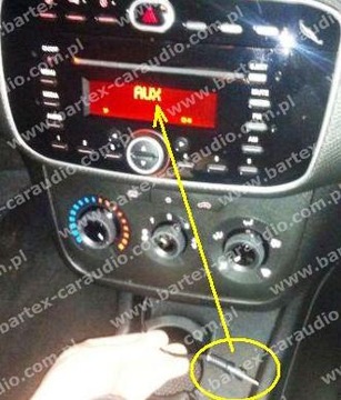 FIAT DOBLO EVO OPEL COMBO AUX JACK СИНИЙ разъем