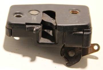 VW T4 TYLNY ZAMEK DRZWI PRZESUWNYCH 701843604D