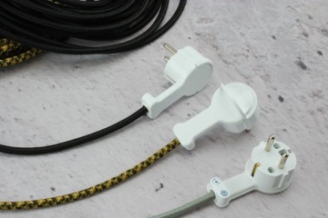 плоская вилка SLIM 230 В не выступает из розетки LOFT