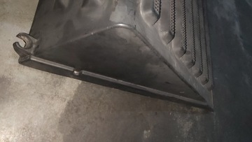 Крышка аккумуляторного отсека оригинал VOLVO FH 12