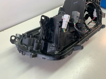 TOYOTA RAV4 IV LIFT 15- ПРАВАЯ СВЕТОДИОДНАЯ ФОНАРЬ ЕВРОПА