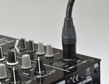 NEUTRIK NE8FDP-B RJ45 Панельная розетка Ethercon c