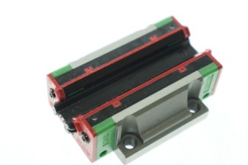 ПОДШИПНИК ЛИНЕЙНОГО ДЕРЖАТЕЛЯ HIWIN W15C HGW15CC ZAH