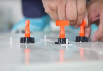 200 зажимов для системы выравнивания плитки + 4 ключа, 400 крестовин