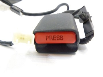 ZAPIECIE PASA BEZPIECZENSTWA FOTELA PRZOD TOYOTA YARIS III 2011-