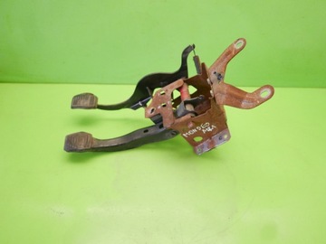 ПЕДАЛИ ТОРМОЗНОГО СЦЕПЛЕНИЯ FORD MONDEO MK1 1.8 16V