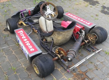 Comer Karting горящий картинг