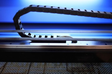 CO2 ЛАЗЕРНЫЙ ПЛОТТЕР, 160x260, SPT 130 Вт, CW5000