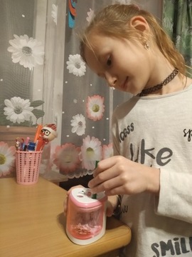 ЭЛЕКТРИЧЕСКИЙ ПОДГОТОВИТЕЛЬ ДВОЙНОЙ АККУМУЛЯТОРНЫЙ ВЗБИВАТЕЛЬ