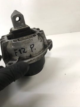 BMW F12 F13 F10 N63 ULOŽENÍ MOTORU PRAVÁ 6851264