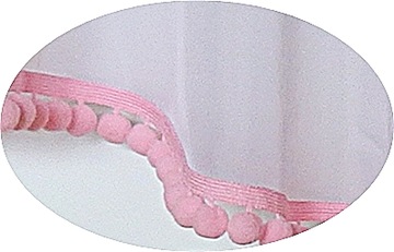 DELIKATNA FIRANKA Z POMPONIKAMI ,kolory