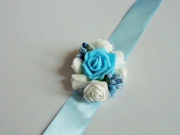 K 15 C * Kotylion bukiecik na rękę ślub studniówka