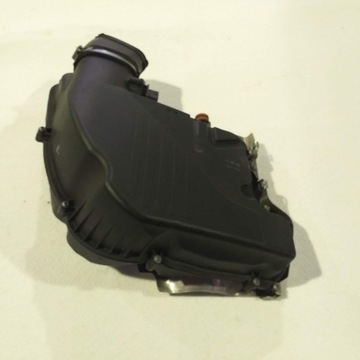 BMW F07 F10 F11 POUZDRO FILTRU VZDUCHU 7577467