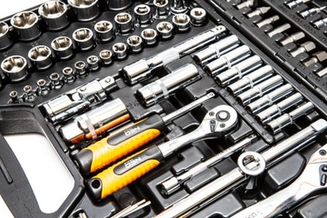 NEO ZESTAW KLUCZY NASADOWYCH 1/2 1/4 110el 08-666