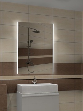 Белое светодиодное зеркало 50x70 см 15 мм от стены с часами и переключением