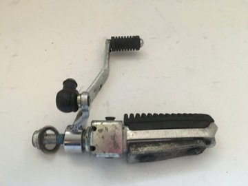 Suzuki Левая подножка + рычаг переключения передач