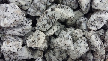 ГРАНИТНАЯ КРУСТНОСТЬ 8-16 мм МЕШКИ 25 КГ КУРЬЕР 500 КГ