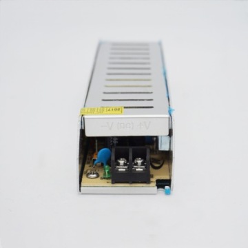 БЛОК ПИТАНИЯ ДЛЯ МОНТАЖА СВЕТОДИОДНОЙ ЛЕНТЫ SLIM 8.5А 150Вт 12В