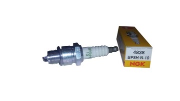 ŚWIECA ZAPŁONOWA NGK BP8H-N-10 4838 PIŁY KOSIARKI