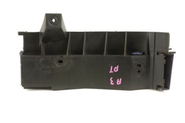 AUDI A3 8L ПРАВЫЙ ЗАДНИЙ ФОНАРЬ С ОТДЕЛКОЙ