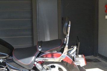 HYOSUNG AQUILA 125 СПИНКА ПАССАЖИРА