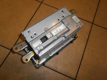 РАДИО CD 86120-0F060 Toyota Verso 09-