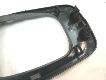 ПЛАСТИКОВАЯ КРЫШКА НА РЫЧАГ ПЕРЕДАЧ PEUGEOT 301