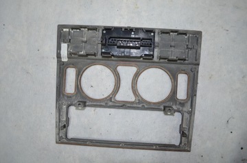 MERCEDES W210 РАМНАЯ ПАНЕЛЬ A2106830308