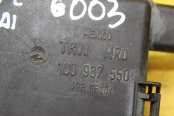 БЛОК ПРЕДОХРАНИТЕЛЕЙ VW T4 FL 2.5 TDI 1C0937550C