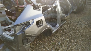 NISSAN QASHQAI J11 BŁOTNIK PRAWY TYŁ PRAWY TYLNY