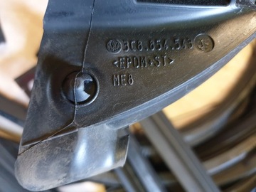 РЕЗИНОВАЯ ПРОКЛАДКА ДВЕРИ VW PASSAT CC LIFT 3C8854543J