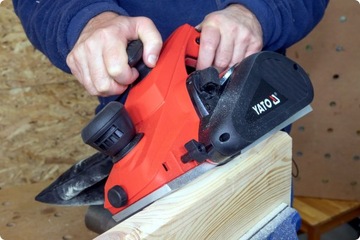 YT-82144 ЭЛЕКТРИЧЕСКИЙ РУГУГАТЕЛЬ 110MM 1300W HEBEL