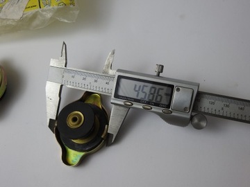 Крышка радиатора Bedford Rascal 99400411