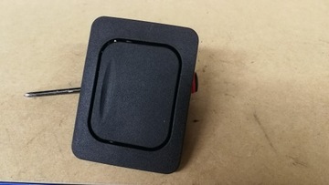 MERCEDES W203 KLAMKA PODŁOGI BAGAŻNIKA 2036800984