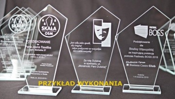 ЭЛЕГАНТНАЯ стеклянная статуэтка СТЕКЛО с гравировкой, 19 см