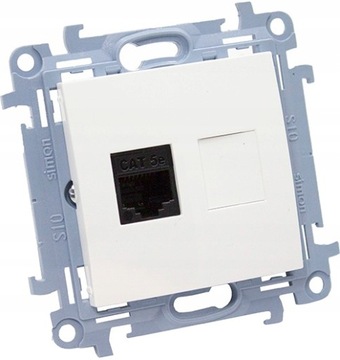 SIMON 10 Gniazdo komputerowe pojedyncze C51.01/11
