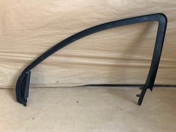 DODGE JOURNEY 12R LIŠTA ZDOBENÁ DVEŘE PRAVÝ PŘEDNÍ